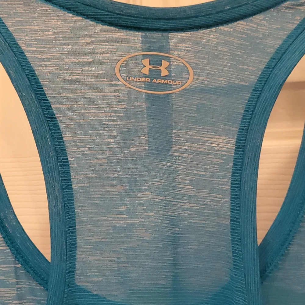 Under Armour Heat Gear Women's Small Teal Blue Tank Top - Picture 3 of 4